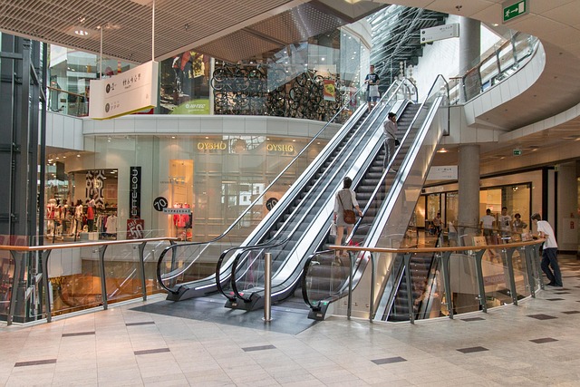 -‍ Mall​ Of Istanbul Eğlence Yeri: Alışveriş ve Eğlence ⁢Bir Arada