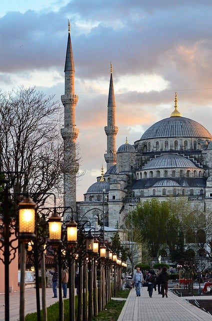 -‌ Lezzetli Yemek Secenekleri⁢ Forum​ Istanbul'da